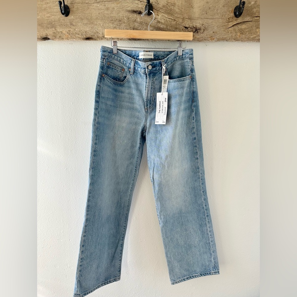 NWT, Size 29. Denim Forum Farrah Low Rise Wide Leg.